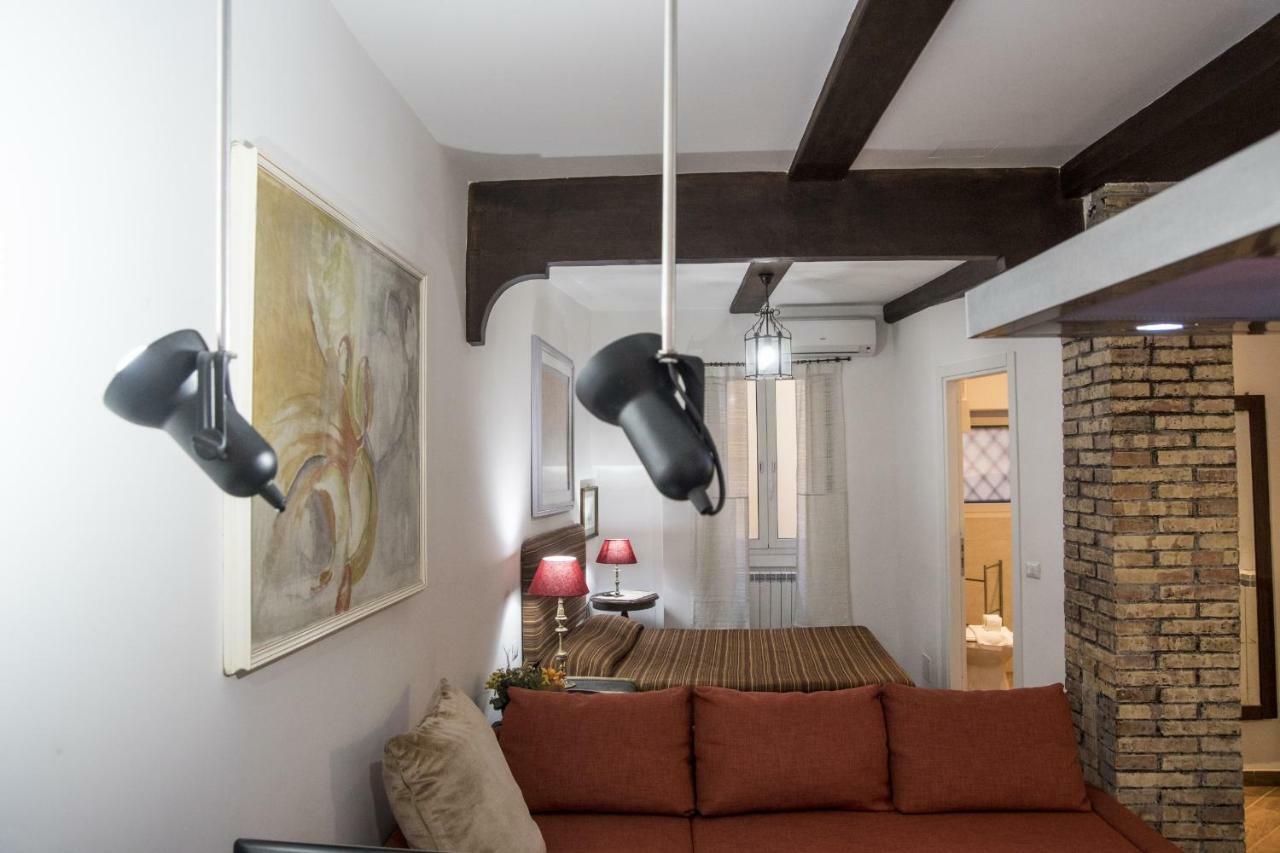 Campo De' Fiori Apartment روما المظهر الخارجي الصورة