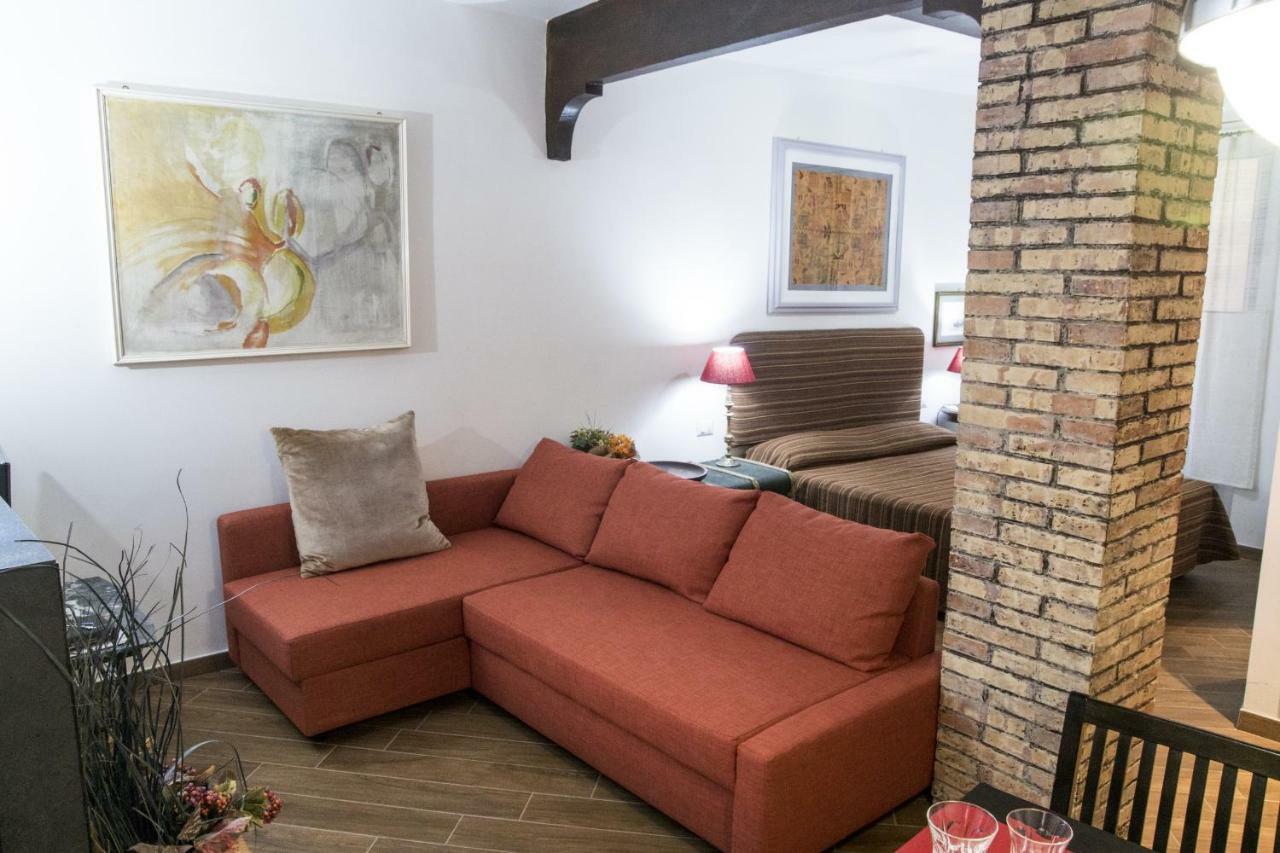 Campo De' Fiori Apartment روما المظهر الخارجي الصورة